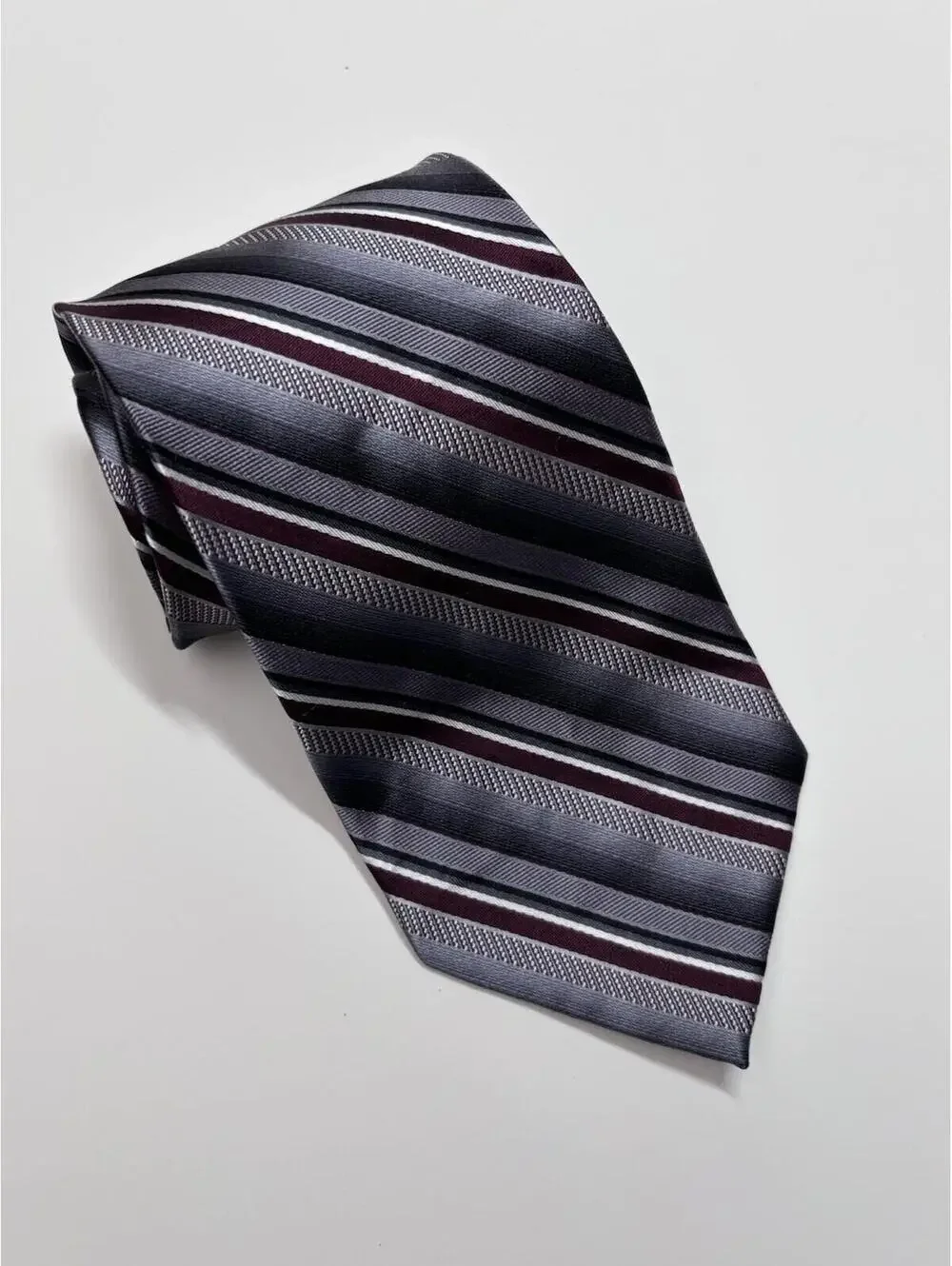Pronto‎ Uomo Men's 100% Silk Tie